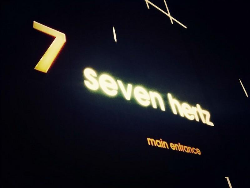 โรงแรม 7 เซเว่น เฮิร์ทซ์ ซีฮึง ภายนอก รูปภาพ